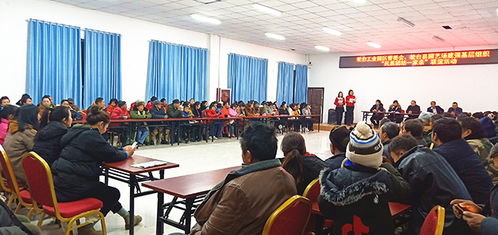 以文化為紐帶 聚民心強(qiáng)基礎(chǔ)——輪臺(tái)工業(yè)園區(qū)管委會(huì)園藝場(chǎng)創(chuàng)新開(kāi)展民族團(tuán)結(jié)系列活動(dòng)